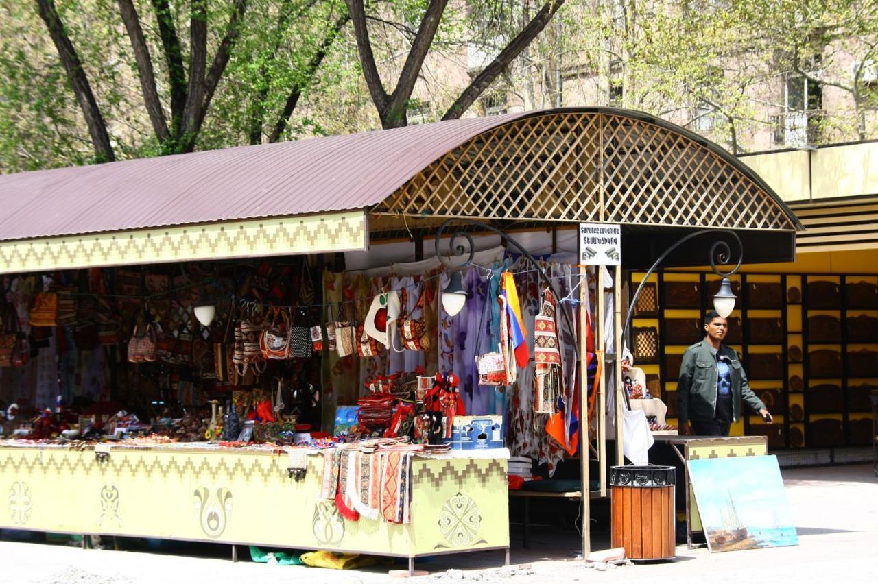 Vernisaj Apt At Republic Square & Ruben Tours Yerevan Luaran gambar