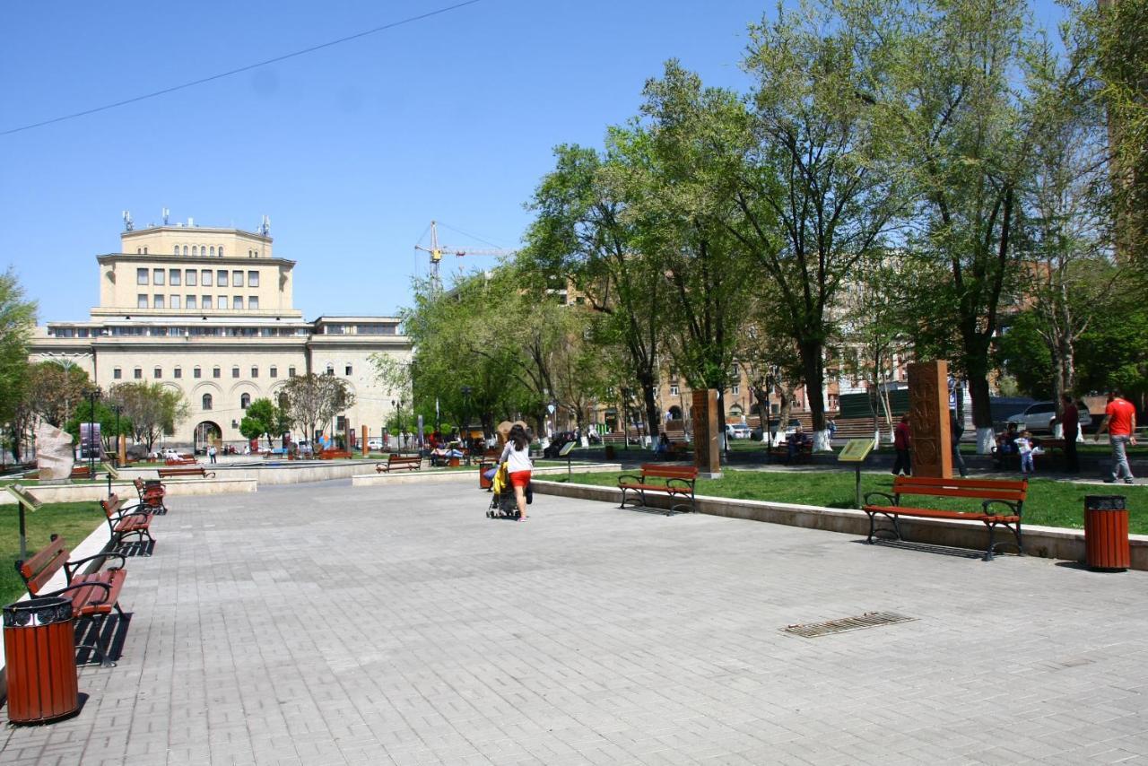 Vernisaj Apt At Republic Square & Ruben Tours Yerevan Luaran gambar